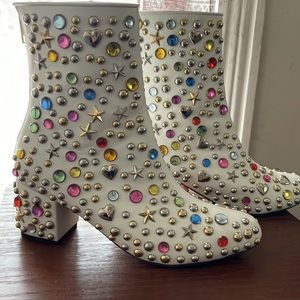 RESERVED *do not buy!* Current Mood Superstar white gem boots Sz 8
